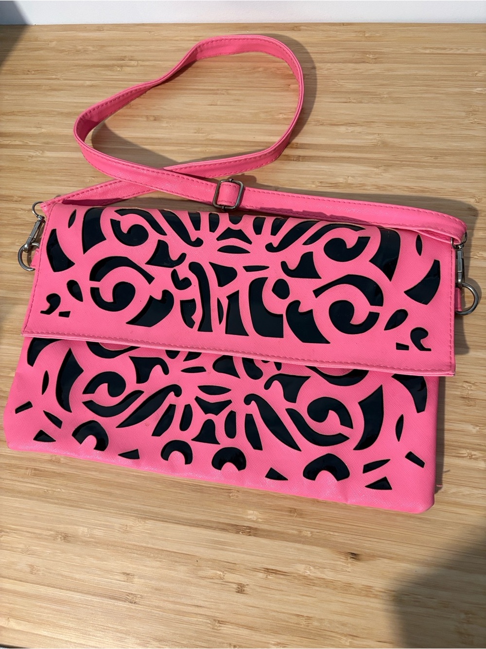 Pink & Black Laser-Cut Foldover Crossbody Envelope Purse Bag Retro